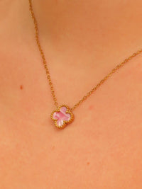 Pearl Pink Clover Necklace